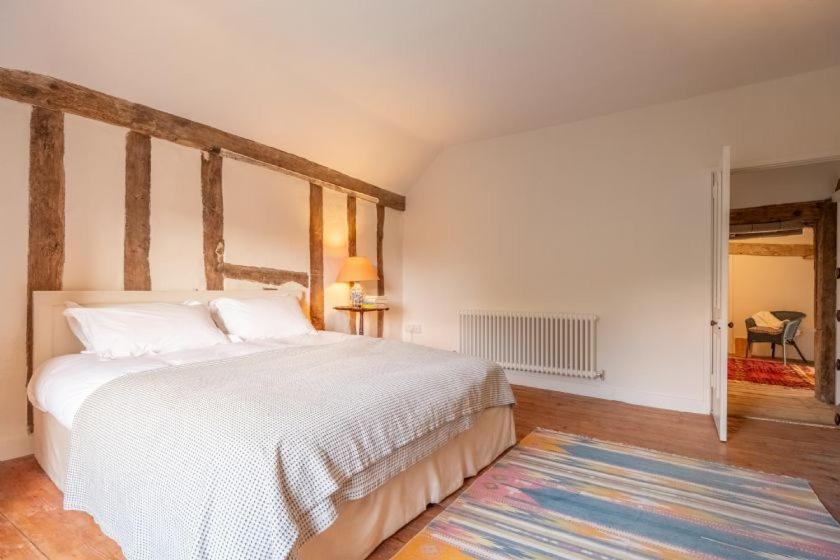 River House Kersey Extérieur photo